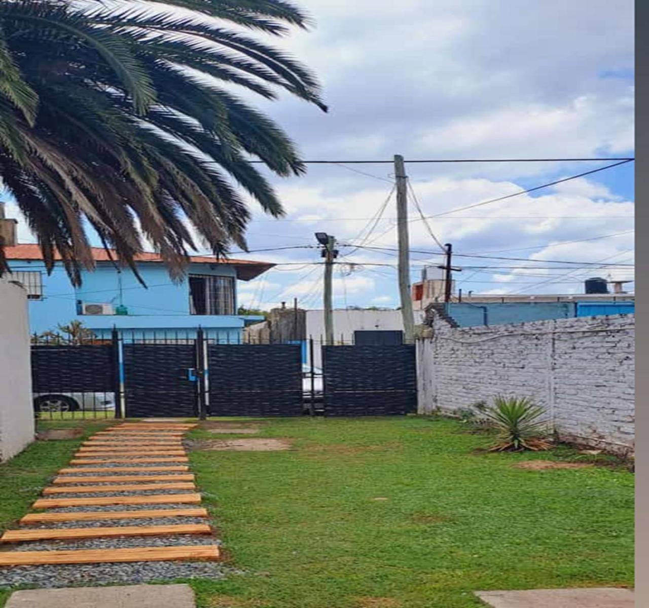 Hostal La Palmera Ezeiza Exterior photo